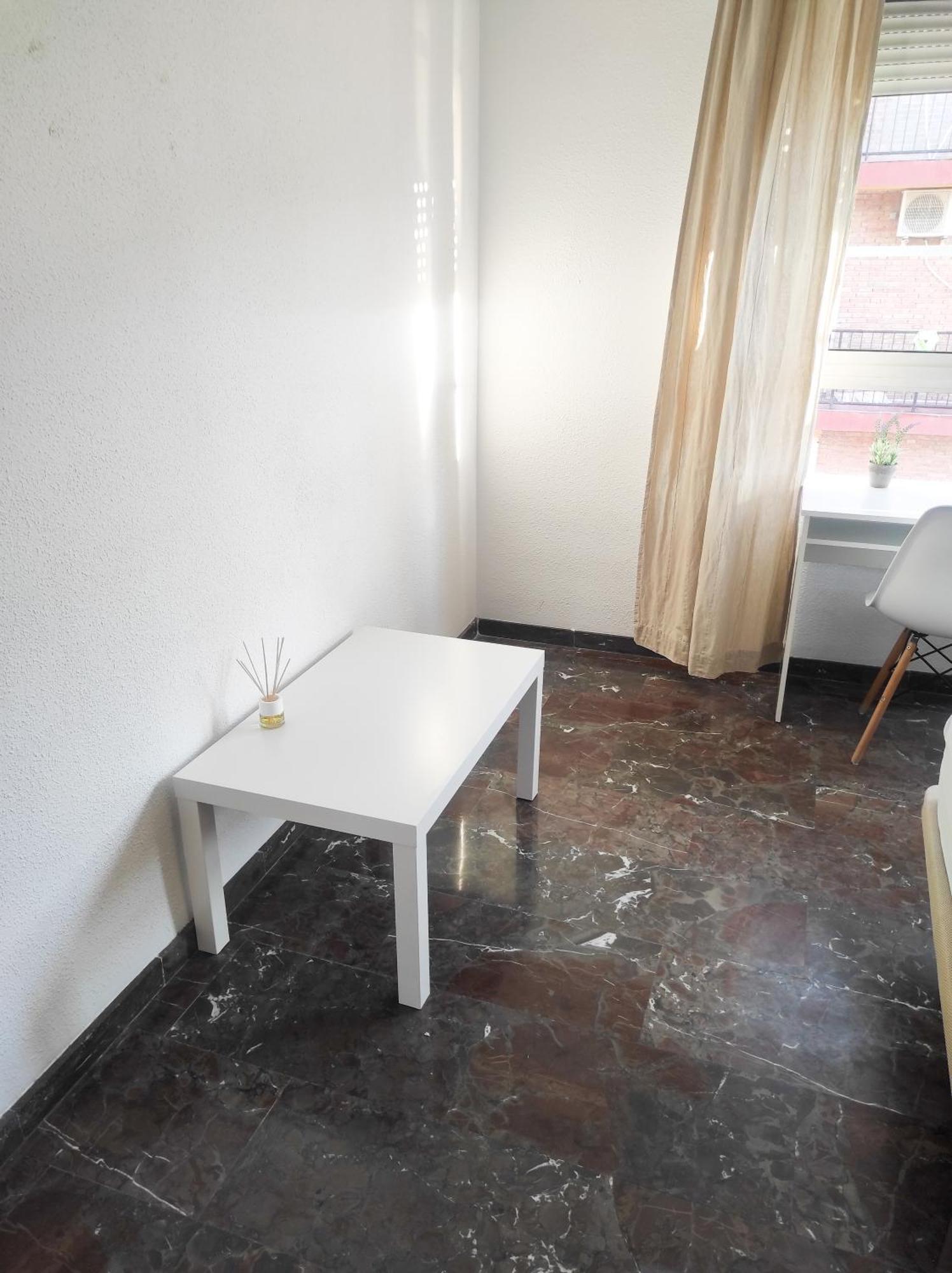 Piso Compartido Delyrent, Zona Corteingles Pensión *